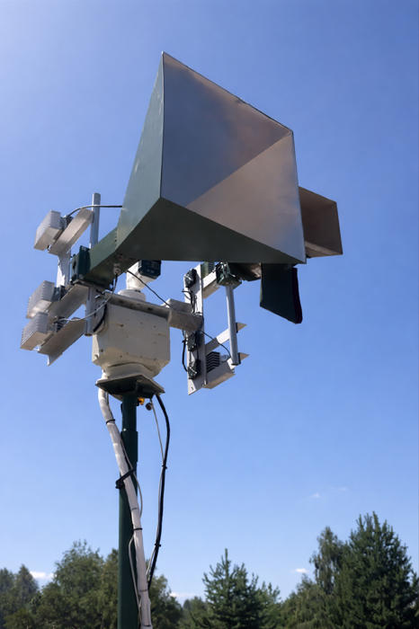 pan-tilt-platform-for-directional-antennas-in-counter-drone-systems.jpg pan-tilt-platform-for-directional-antennas-in-counter-drone-systems.jpg